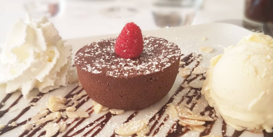 Chocolate fondant	 - Pulcinella | Traditional Italian Pizza Delivery in Monaco